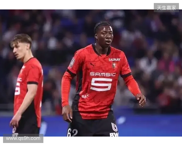 卫报记者:曼联考虑加强对雷恩前锋梅特的追求,身价3000万欧左右 卫报记者:曼联考虑加强对雷恩前锋梅特的追求,身价3000万欧左右